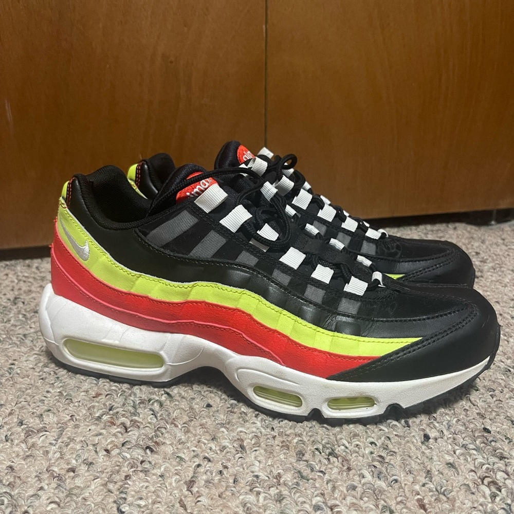 Nike Air Max ‘95 “Habanero Red/Volt/Black/White”